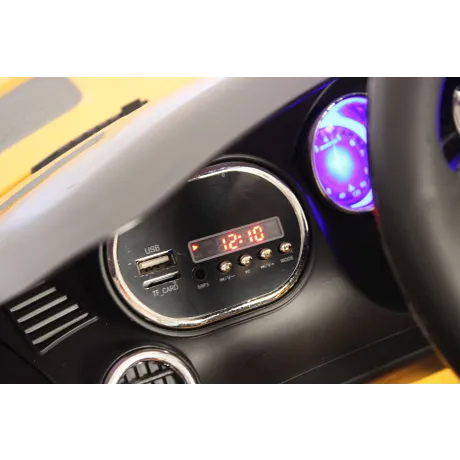 Электромобиль RiverToys MERCEDES-BENZ AMG GT O008OO (желтый) - Фото 7